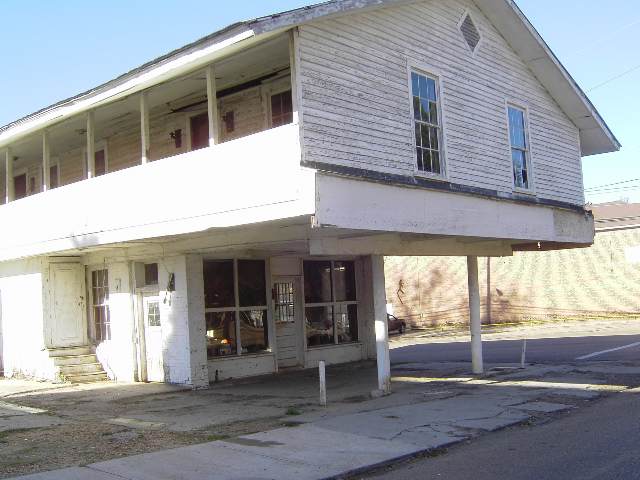 PortGibsonGarage (211K)